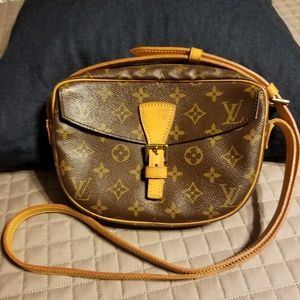 Auth LV Juene Fille